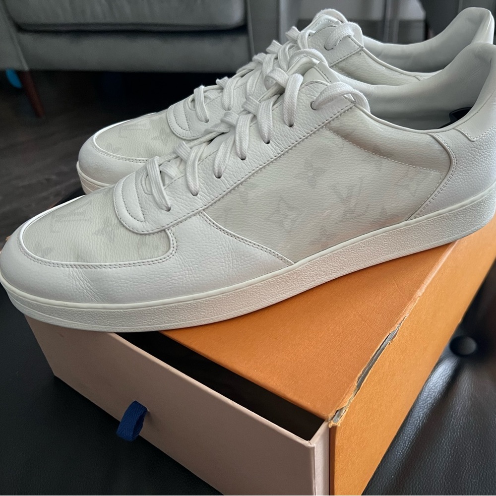 Louis Vuitton sneakers size 12LV